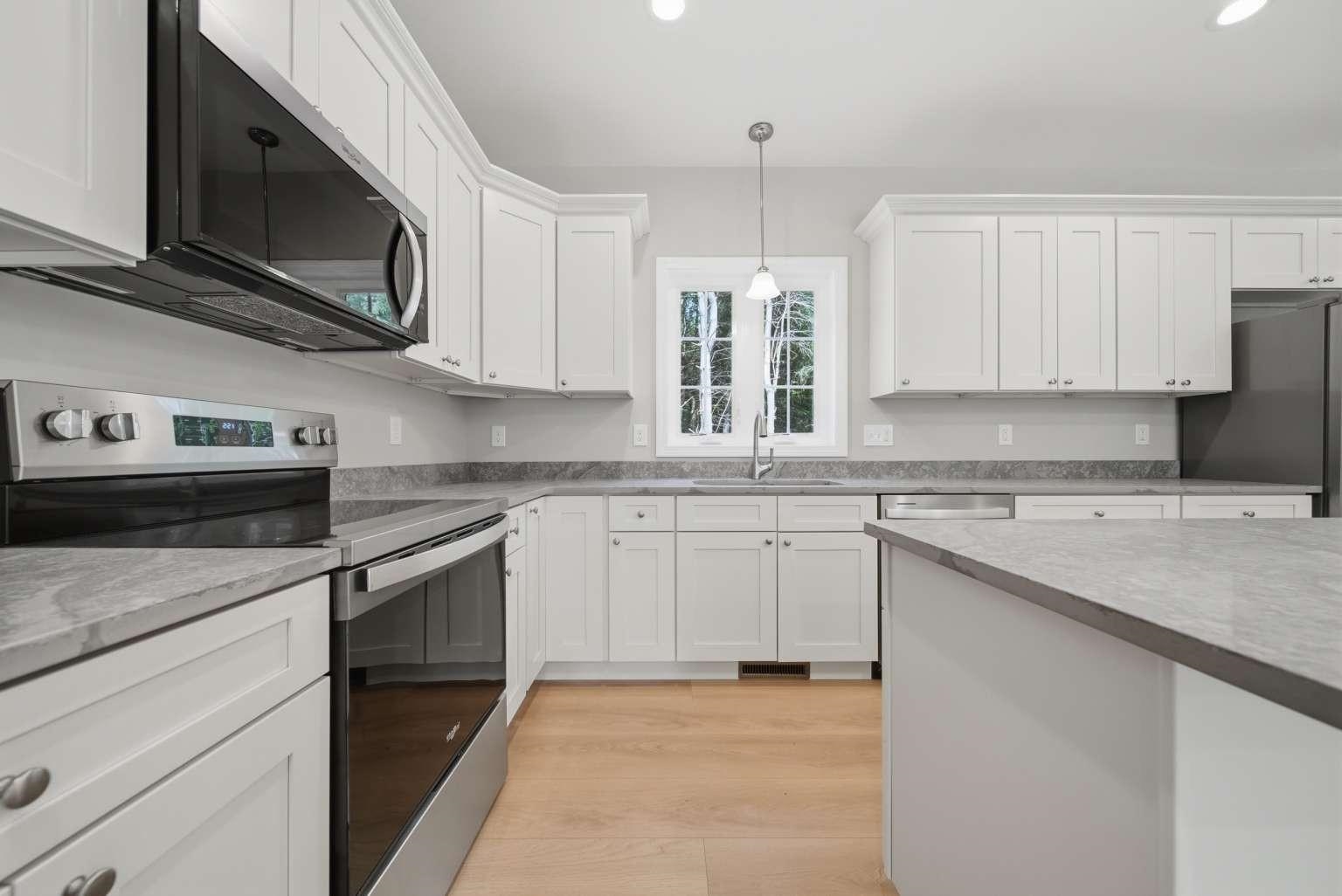 225 Garvins Falls Road Concord, NH 03301 - Photo 8 of 20 Gallery Image 8