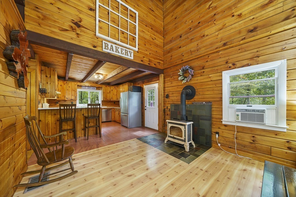 31 Perryville Road Rehoboth, MA 02769 - Photo 4 of 42 Gallery Image 4