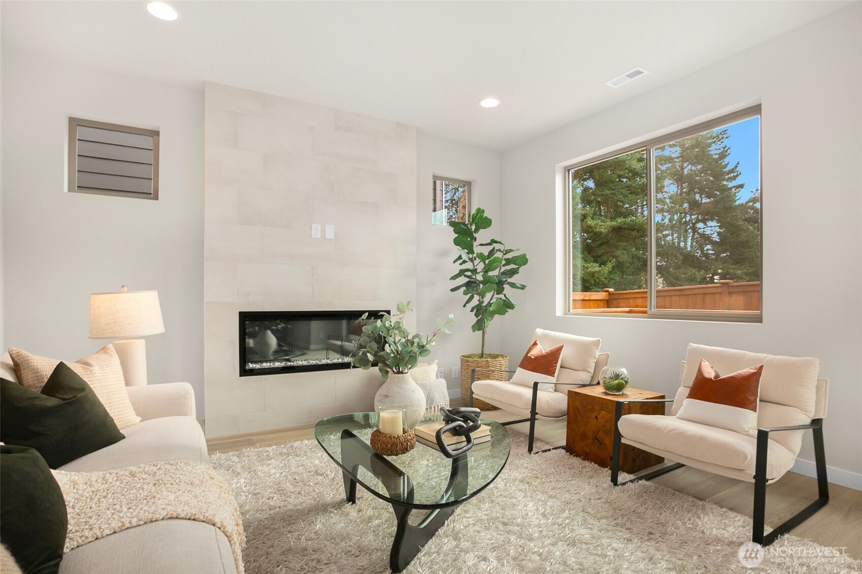 12505 Southeast 256th Place, Unit 5 Kent, WA 98030 - Photo 4 of 26