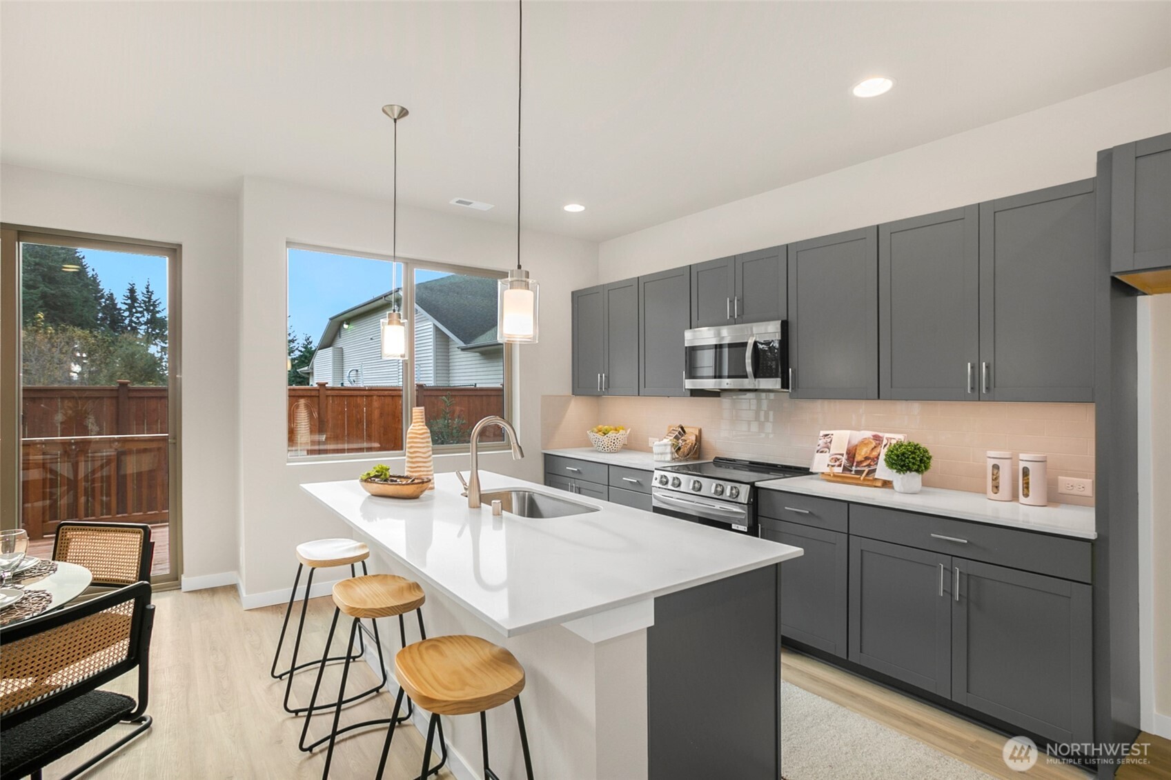 12505 Southeast 256th Place, Unit 5 Kent, WA 98030 - Photo 6 of 26