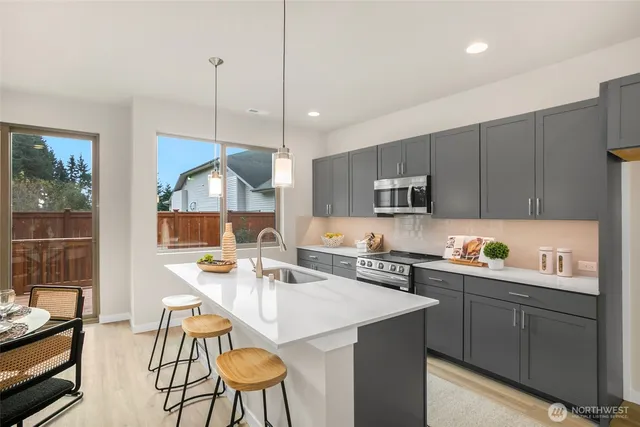 $864,900 | 12505 Southeast 256th Place, Unit 5, Kent, WA 98030