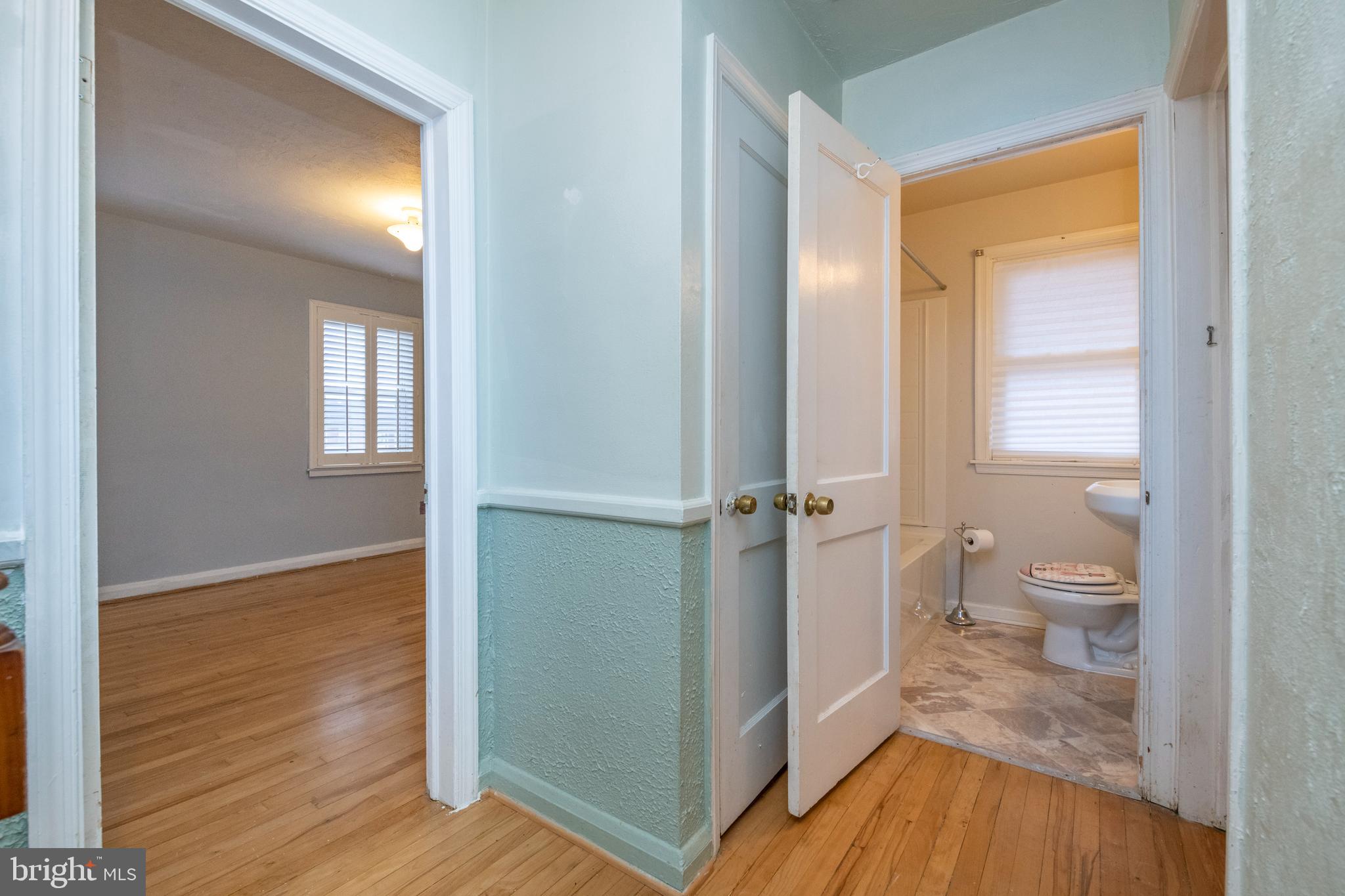8350 Hillendale Road Parkville, MD 21234 - Photo 15 of 39 Bathroom
