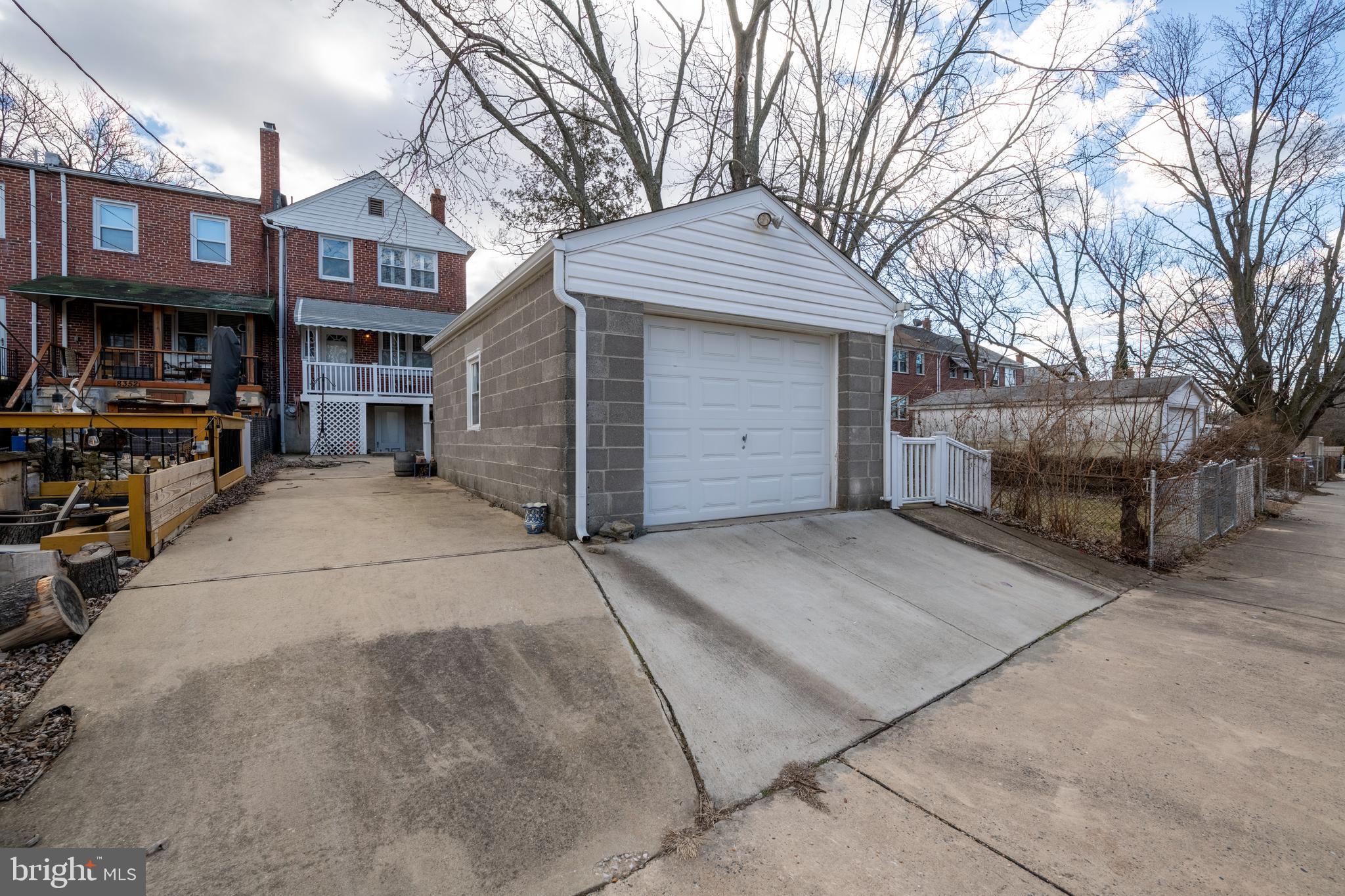 8350 Hillendale Road Parkville, MD 21234 - Photo 36 of 39 Garage and driveway