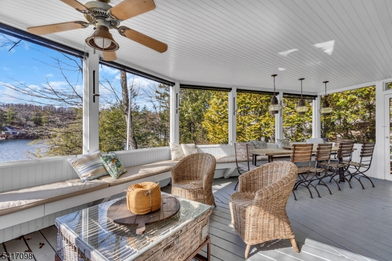 140 Lake End Road Newfoundland, NJ 07435 - Photo 5 of 48