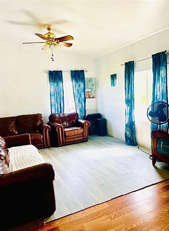 290 Pebblestone Road Dale, TX 78616 - Photo 4 of 12 a living room with furniture and a window