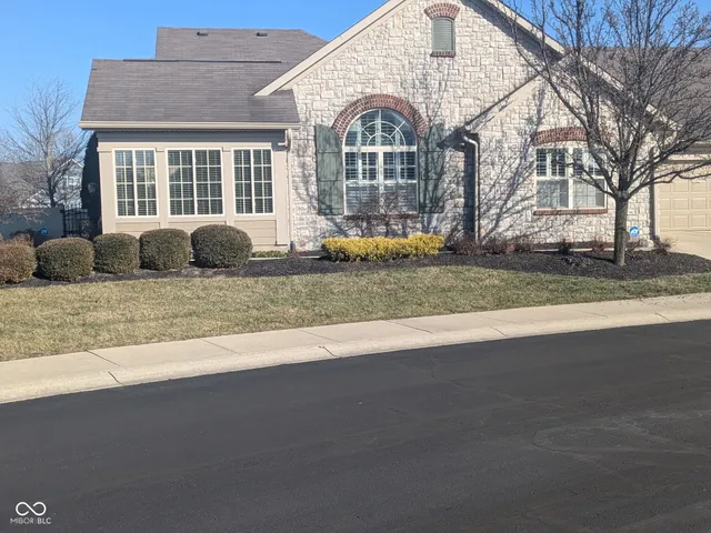 $385,000 | 13832 Rue Fontaine Lane, McCordsville, IN 46055