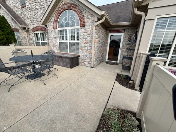 $369,990 | 13832 Rue Fontaine Lane, McCordsville, IN 46055