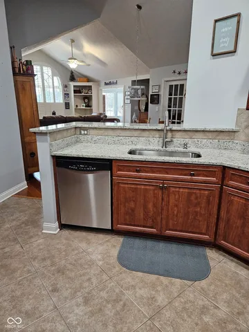 $385,000 | 13832 Rue Fontaine Lane, McCordsville, IN 46055