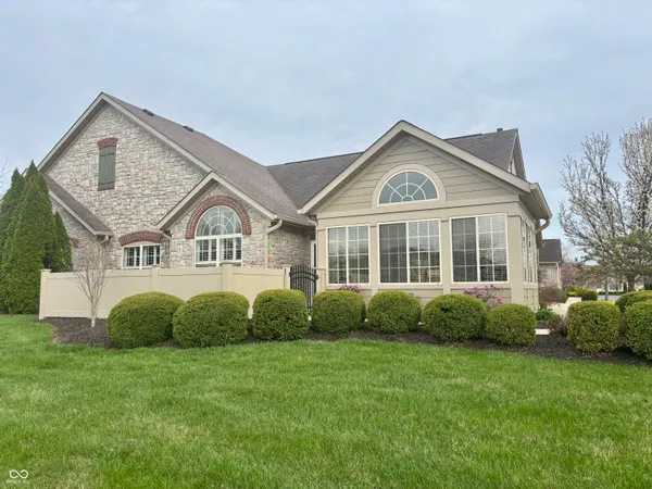 $375,000 | 13832 Rue Fontaine Lane, McCordsville, IN 46055