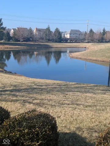 $385,000 | 13832 Rue Fontaine Lane, McCordsville, IN 46055