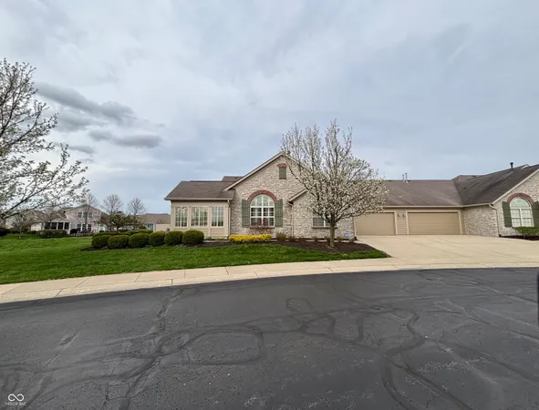 $369,990 | 13832 Rue Fontaine Lane, McCordsville, IN 46055
