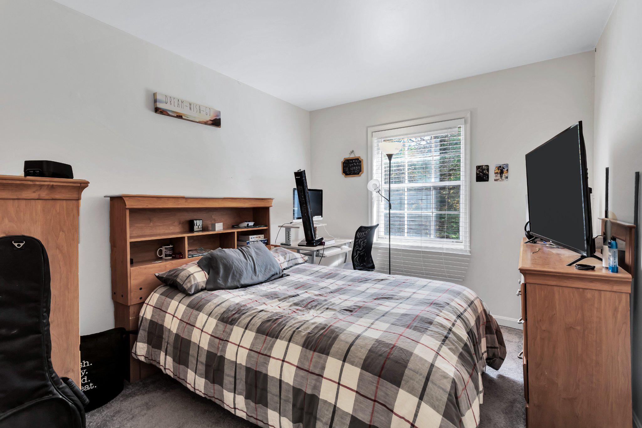 9009 Sweet Birch Court Springfield, VA 22152 - Photo 22 of 35 Cozy 2nd bedroom with natural light.