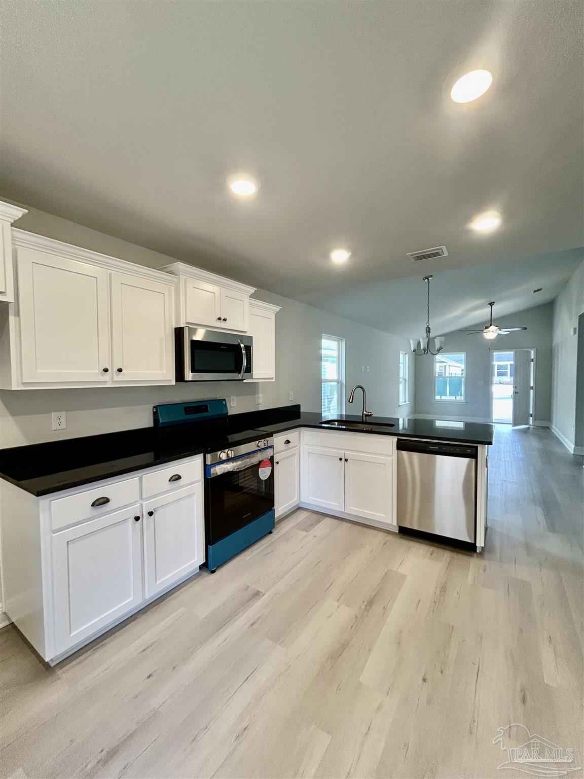 4992 Muldoon Pointe Road, Unit 3A Pensacola, FL 32526 - Photo 1 of 17 Gallery Image 1