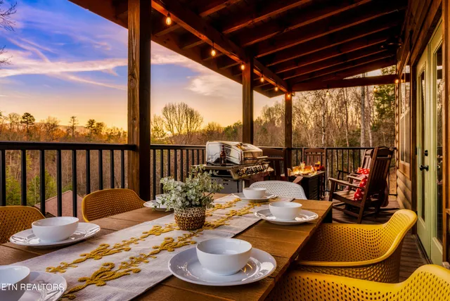 $1,399,900 | 3031 Ridge Top Resort Way, Pigeon Forge, TN 37863