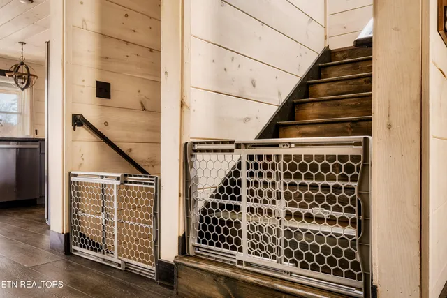 $1,399,900 | 3031 Ridge Top Resort Way, Pigeon Forge, TN 37863