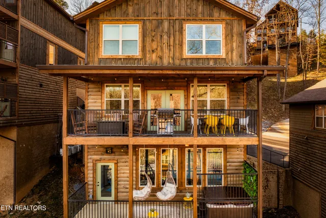 $1,399,900 | 3031 Ridge Top Resort Way, Pigeon Forge, TN 37863
