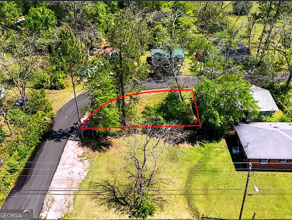 a view of an outdoor space