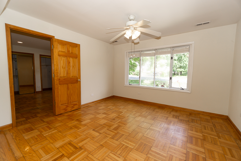 4-n036 Wooddale Road Addison, IL 60101 - Photo 2 of 20