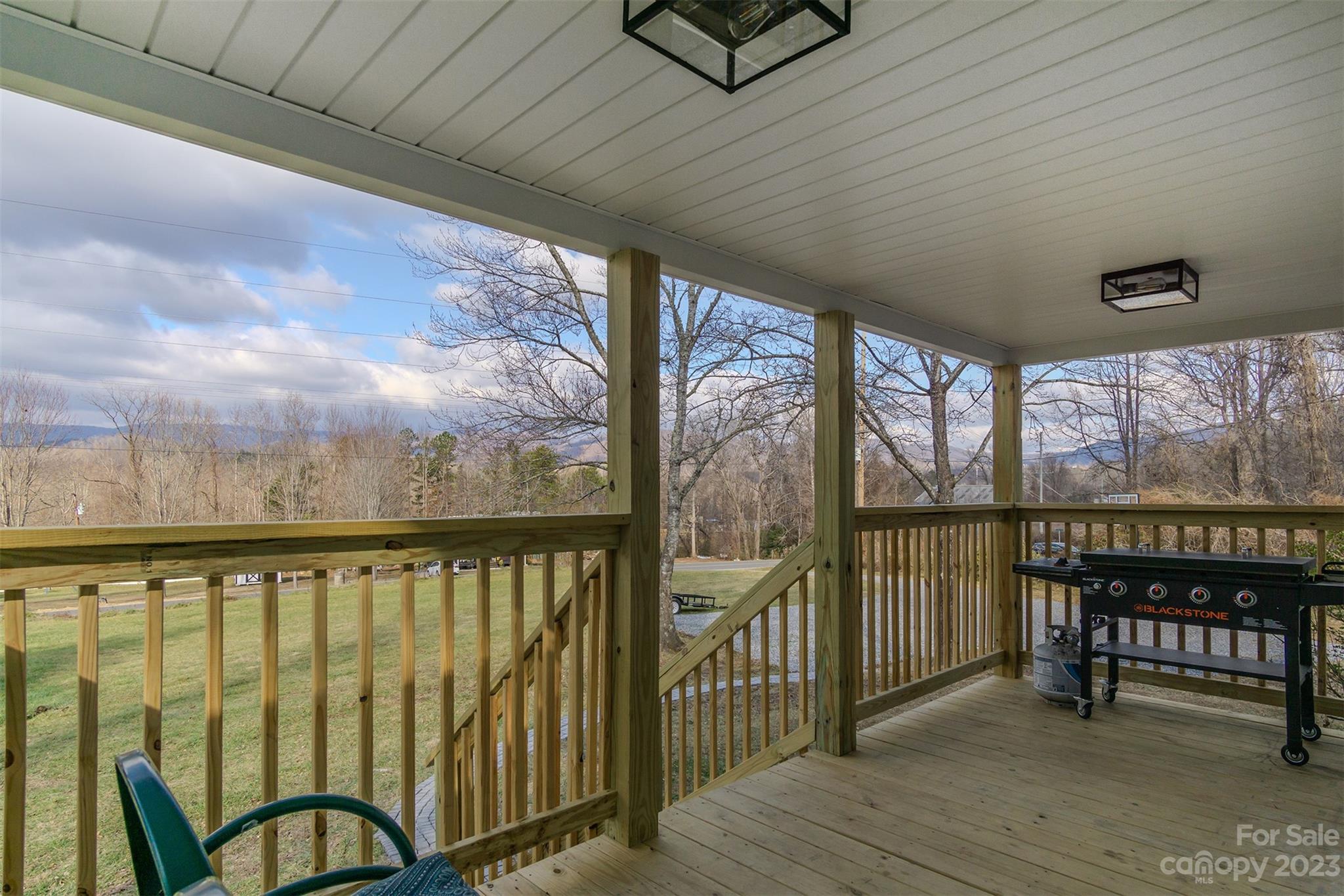 380 Old Linville Road Marion, NC 28752 - Photo 9 of 48 Gallery Image 9