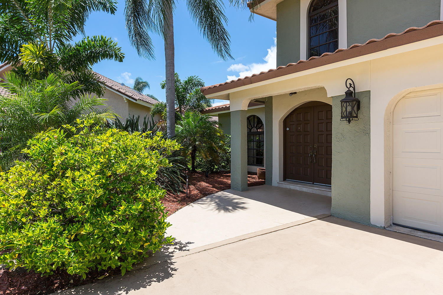 22855 Greenview Terrace Boca Raton, FL 33433 - Photo 4 of 39 03a_Entrance_Exterior
