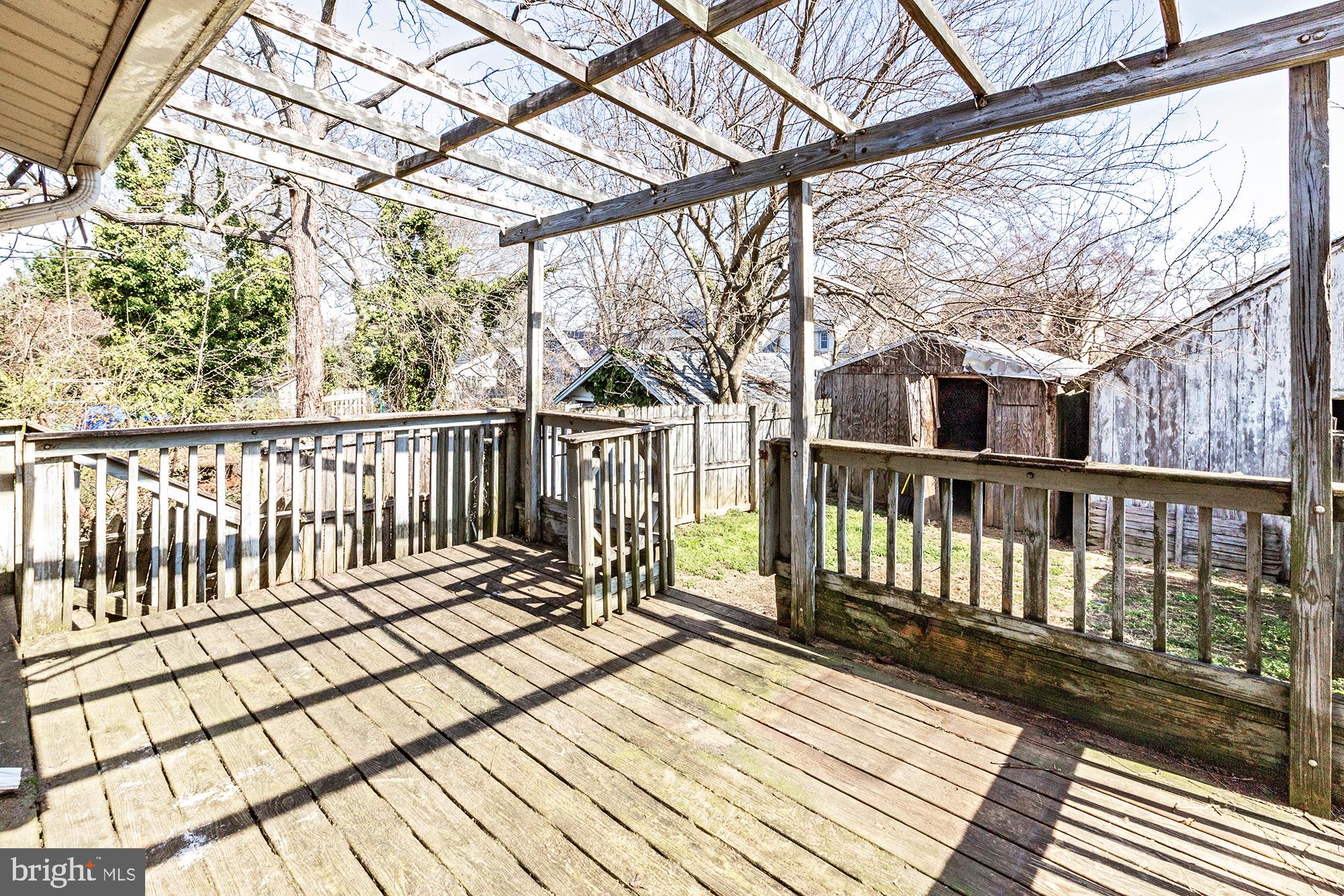 284 Morrison Avenue Salem, NJ 08079 - Photo 24 of 34 a view of balcony with wooden floor and fence