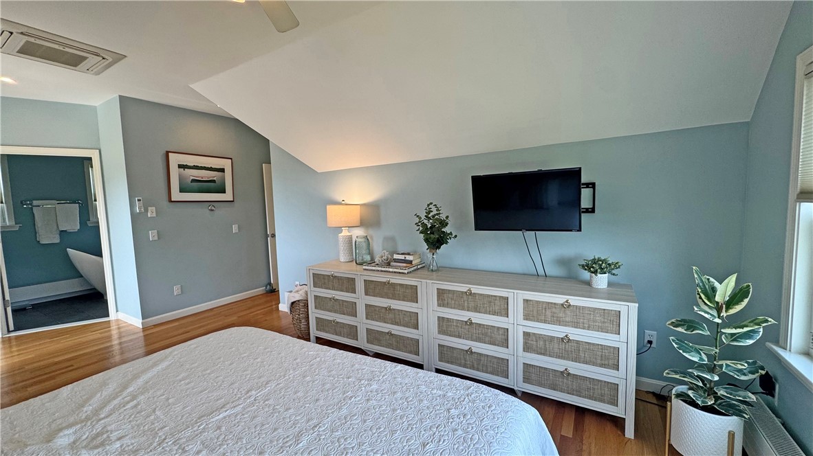 1720 Corn Neck Road Block Island, RI 02807 - Photo 26 of 37 Third Floor Primary Suite