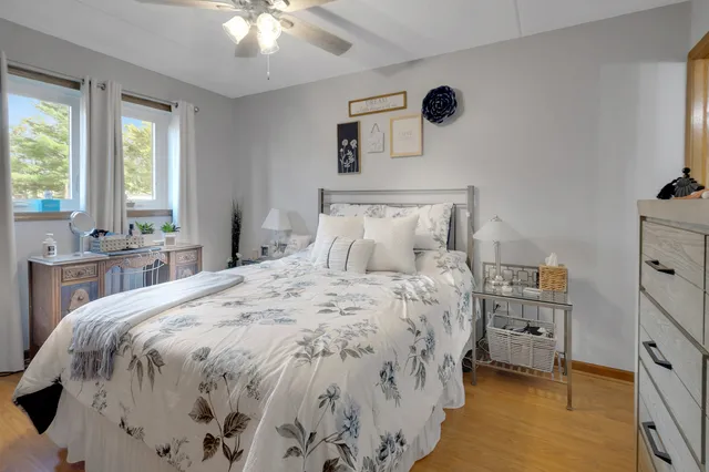 $229,900 | 17961 Royal Oak Court, Unit 1S, Tinley Park, IL 60477