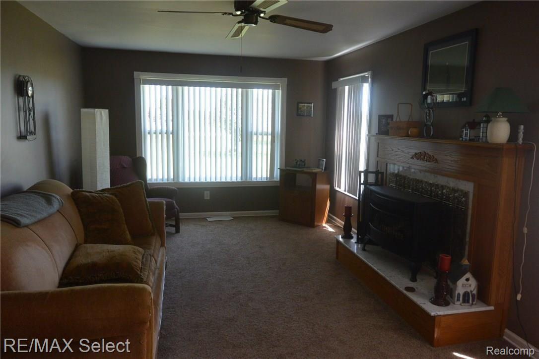 11501 West Frances Road Flushing, MI 48433 - Photo 12 of 28 DSC_2093.JPG