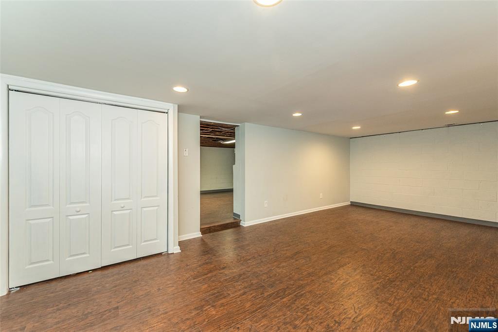 345 Bowden Road Cedar Grove, NJ 07009 - Photo 36 of 43 Gallery Image 36