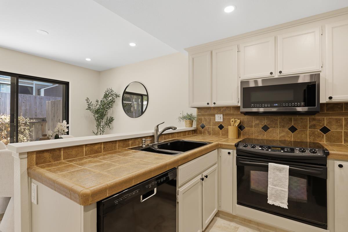 582 Valeri Ruth Court Santa Clara, CA 95050 - Photo 18 of 39