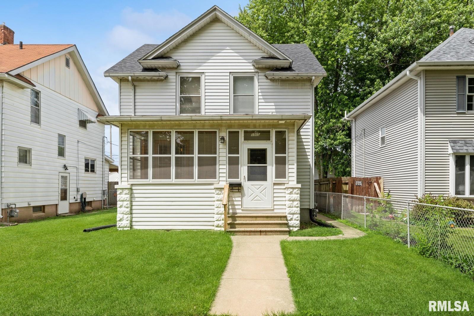 1915 3rd Street Moline, IL 61265 - Photo 1 of 20 Gallery Image 1