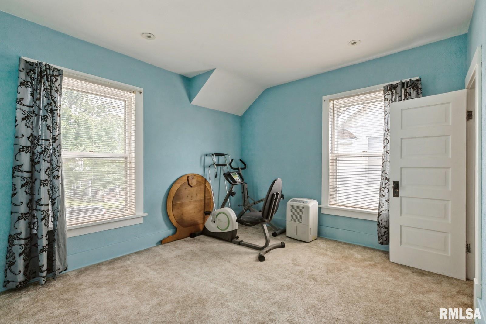 1915 3rd Street Moline, IL 61265 - Photo 13 of 20 Gallery Image 13