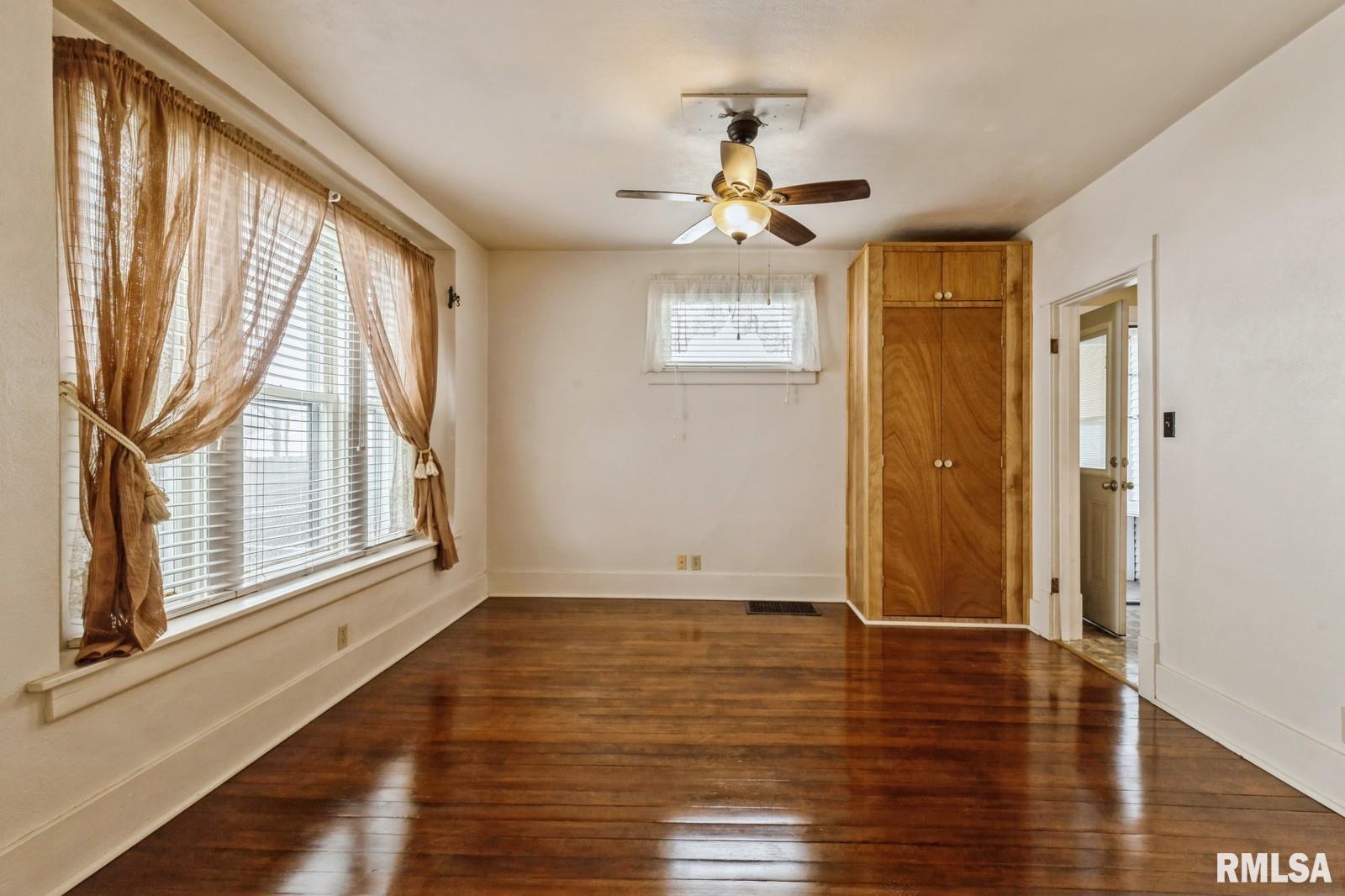 1915 3rd Street Moline, IL 61265 - Photo 7 of 20 Gallery Image 7