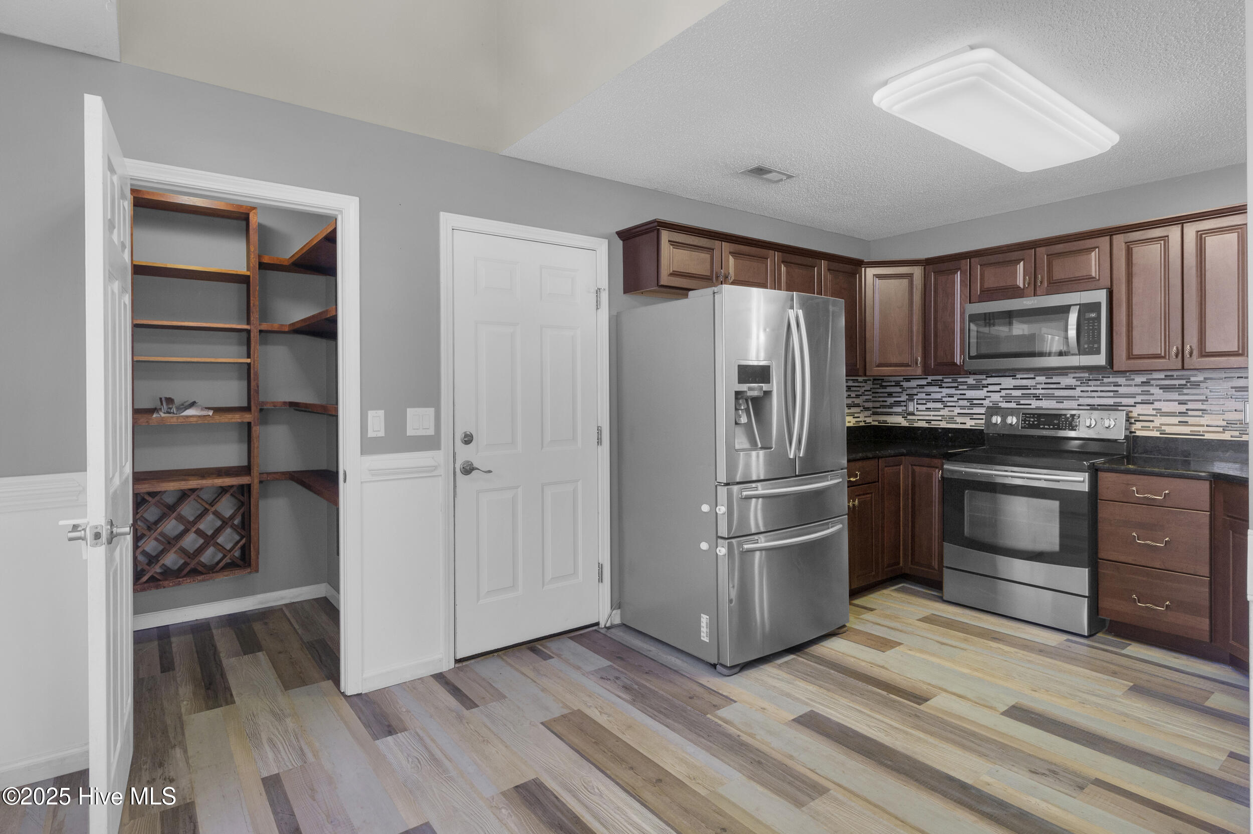 305 Drake Landing New Bern, NC 28560 - Photo 11 of 42 9_15