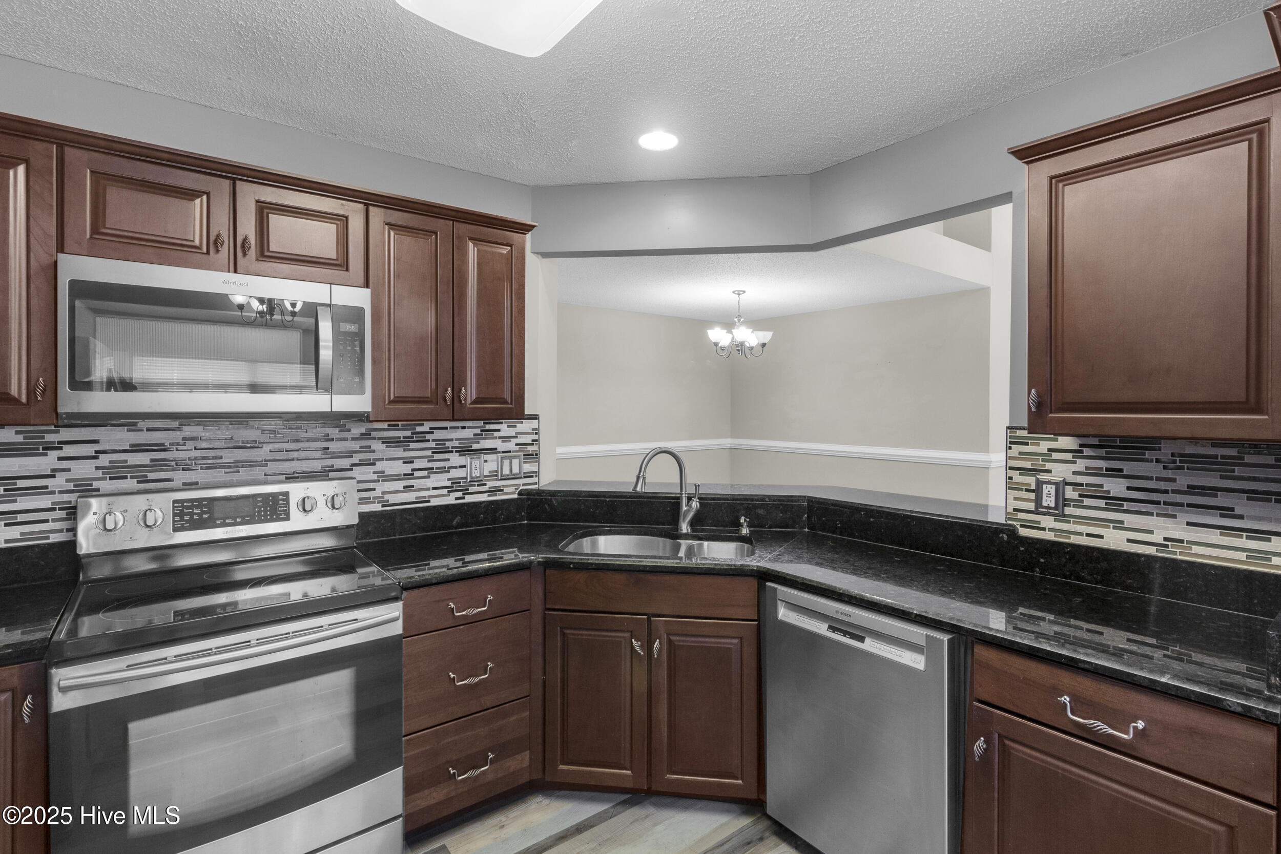 305 Drake Landing New Bern, NC 28560 - Photo 12 of 42 12_18