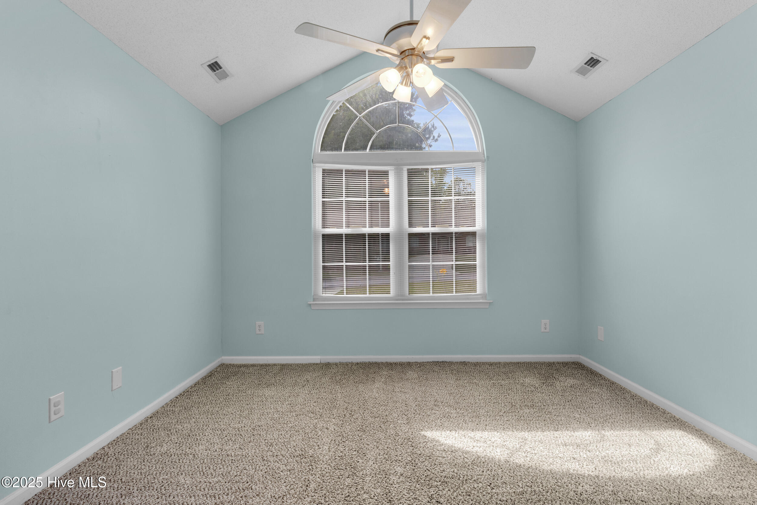 305 Drake Landing New Bern, NC 28560 - Photo 18 of 42 21_27