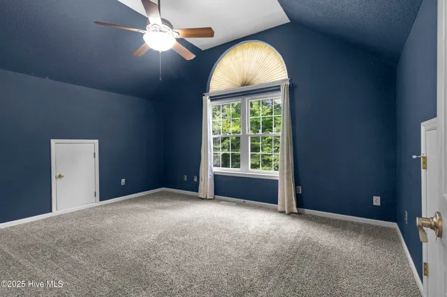 $395,000 | 305 Drake Landing, New Bern, NC 28560