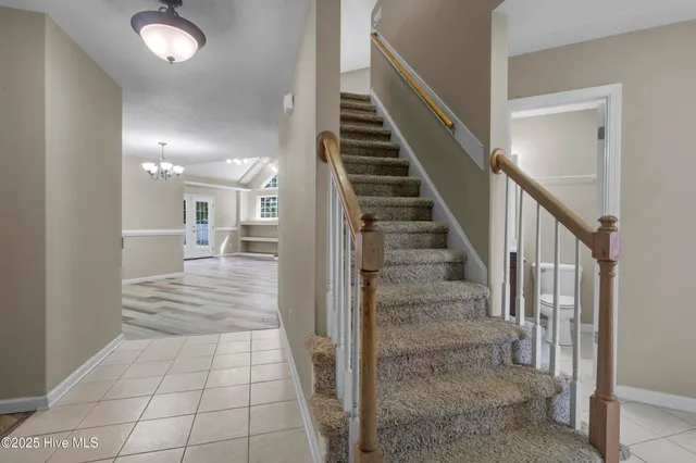 $395,000 | 305 Drake Landing, New Bern, NC 28560