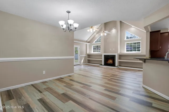 $395,000 | 305 Drake Landing, New Bern, NC 28560