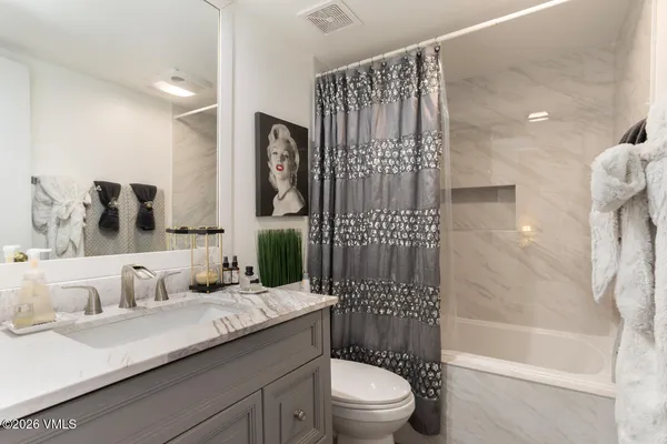 $825,000 | 211 West Beaver Creek Boulevard, Unit A3, Avon, CO 81620