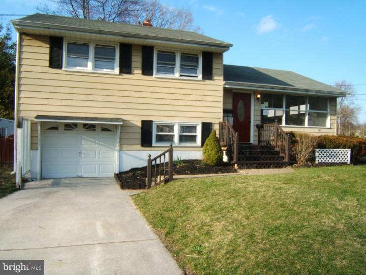 24 Cedarcroft Road Gibbsboro, NJ 08026 - Photo 1 of 14