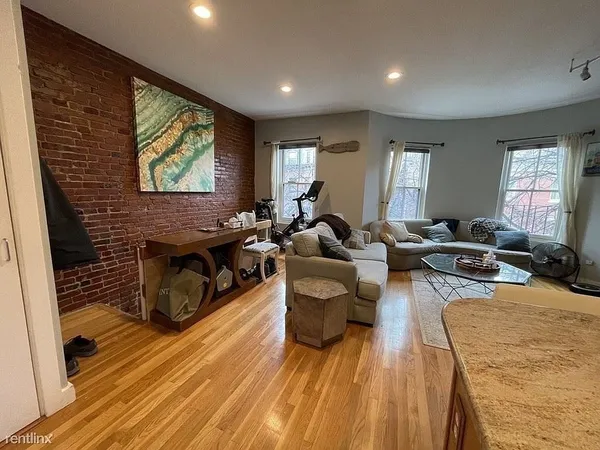 $4,850 | 104 Chandler Street, Unit 3, Boston, MA 02116