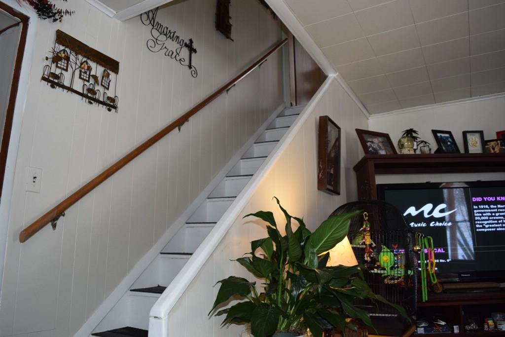 194 Riverside Road Vanderbilt, PA 15486 - Photo 7 of 19