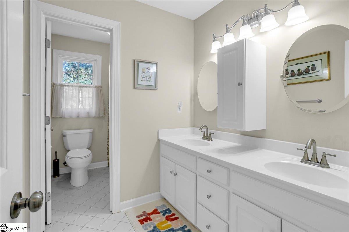 110 Spring Lake Loop Simpsonville, SC 29681 - Photo 31 of 36