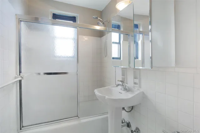 $315,000 | 224-24 Union Turnpike, Unit 6G | Oakland Gardens