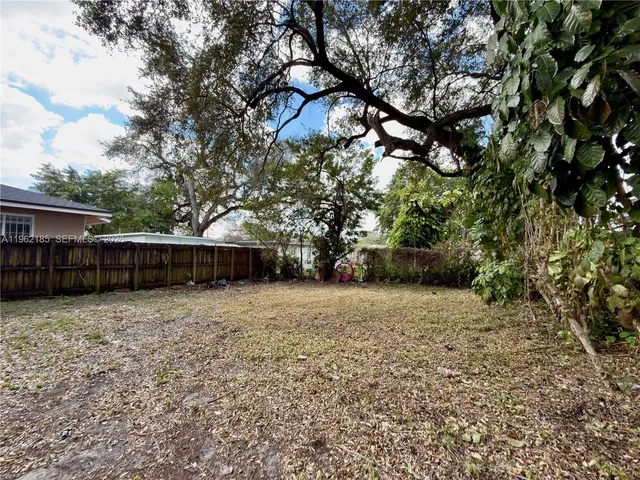 $2,700 | 5720 Northwest 23rd Avenue, Miami, FL 33142