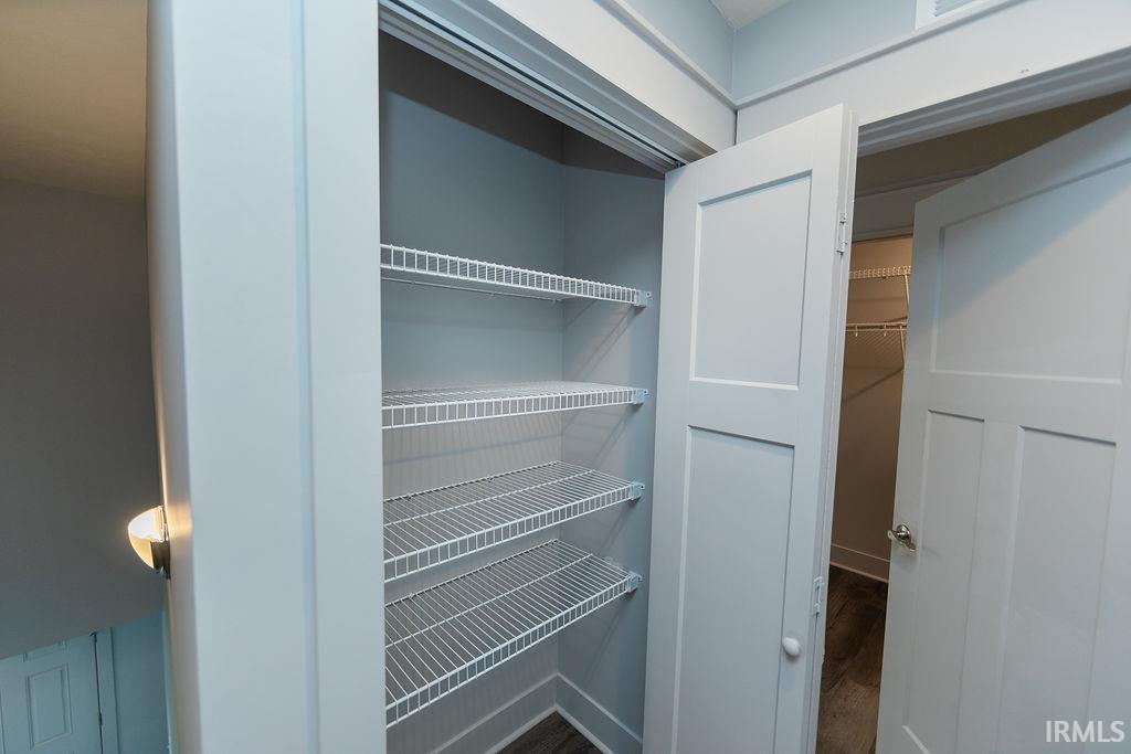 1150 West Rangeview Circle Bloomington, IN 47403 - Photo 2 of 36