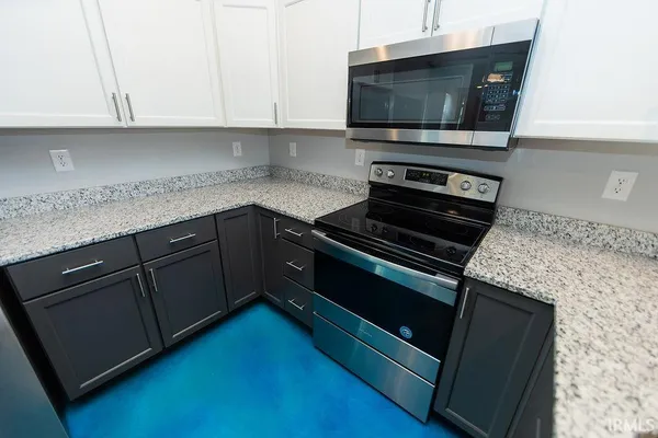 $2,100 | 1150 West Rangeview Circle, Bloomington, IN 47403