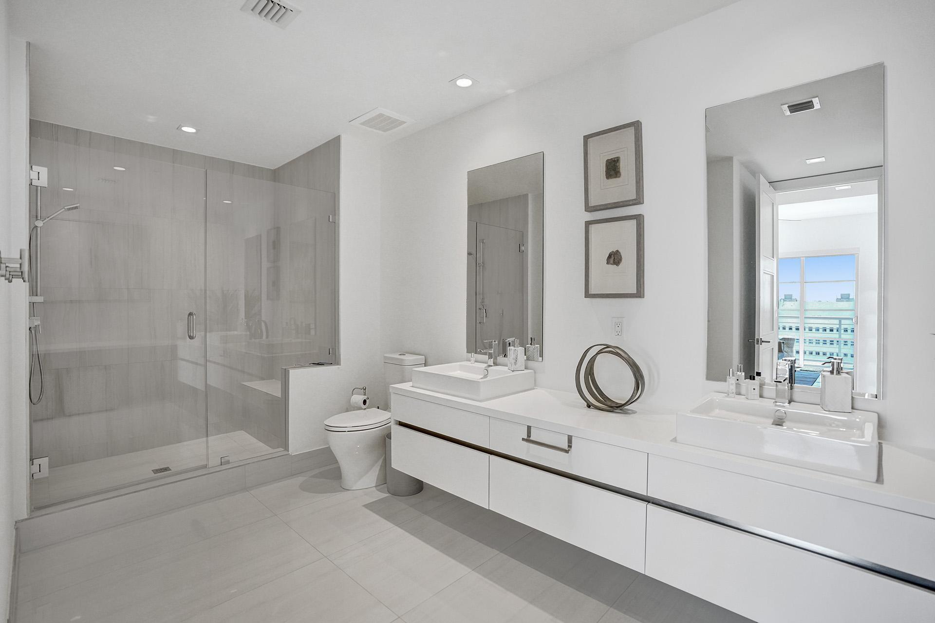 155 East Boca Raton Road, Unit 1210 Boca Raton, FL 33432 - Photo 21 of 51 Primary Bath