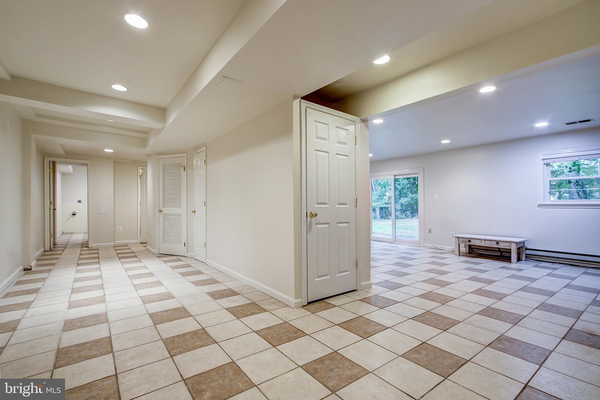 1591 Kimblewick Road Potomac, MD 20854 - Photo 28 of 39